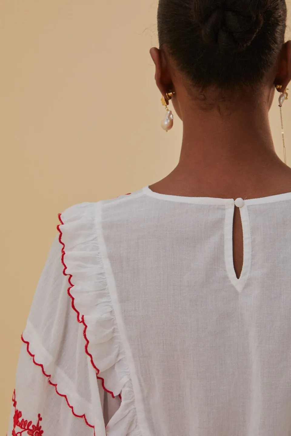 FARM Rio Chemisiers<Blouse à manches longues brodée blanc cassé et rouge