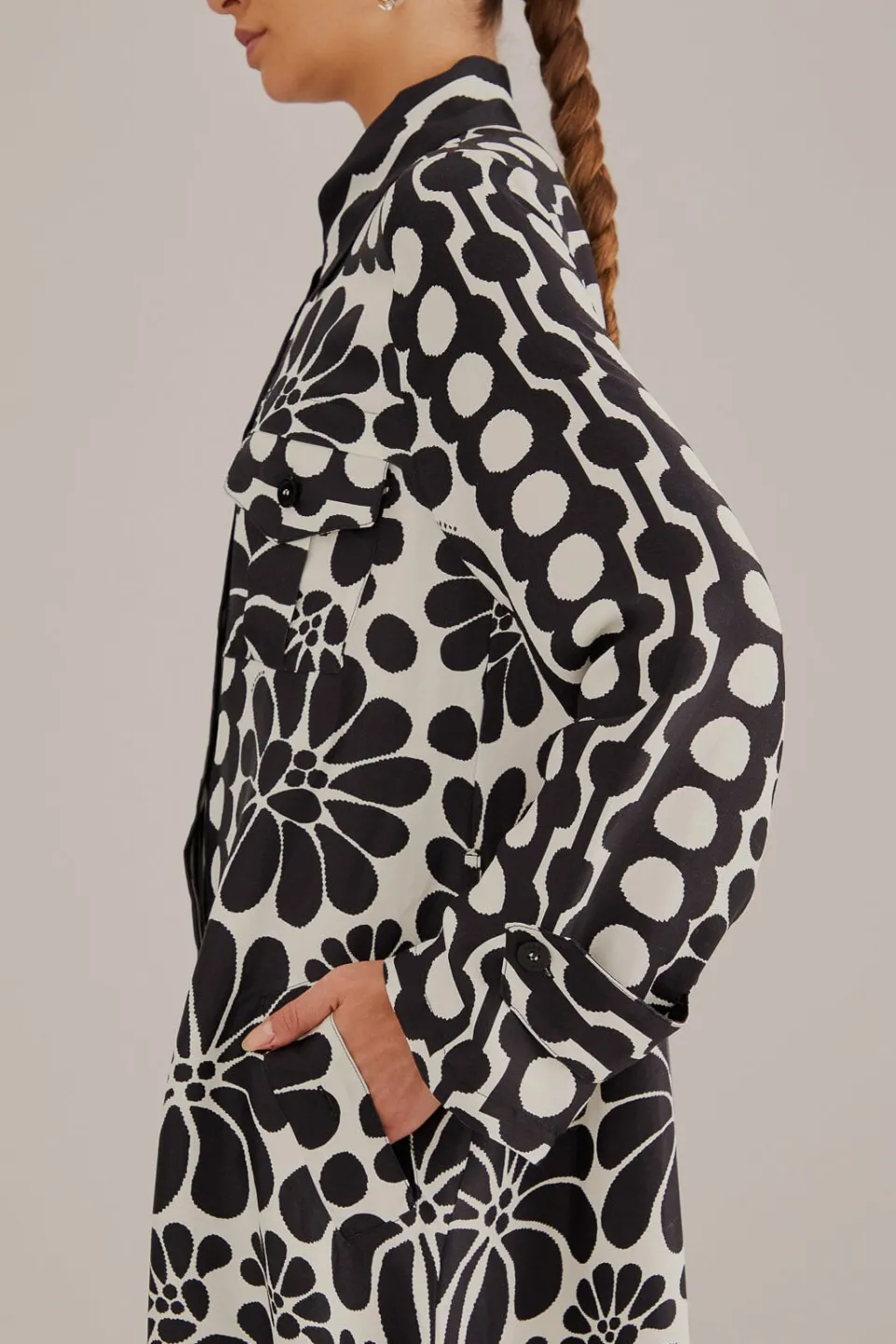 FARM Rio Robes Midi<Chemise noire en viscose Palermo Lenzing™ Ecovero™