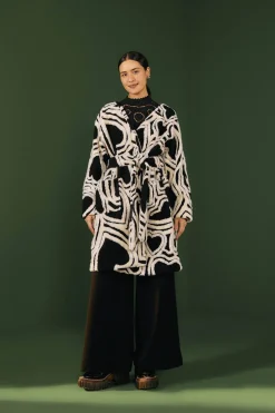 FARM Rio  Manteaux<Manteau polaire Wild Hearts noir et blanc