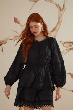 FARM Rio  Robes Courtes<Mini-robe à manches longues en dentelle noire