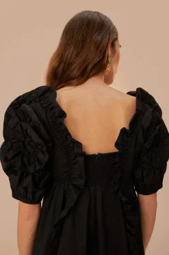 FARM Rio Robes Courtes<Mini-robe noire à volants et manches courtes