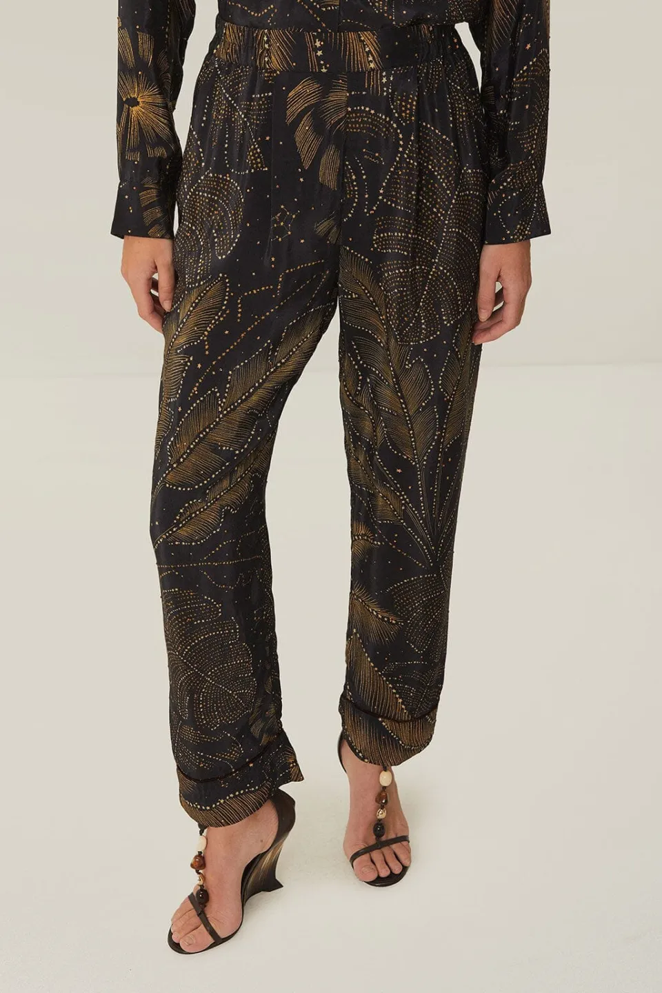 FARM Rio Pantalon<Pantalon de pyjama à feuillage doré noir