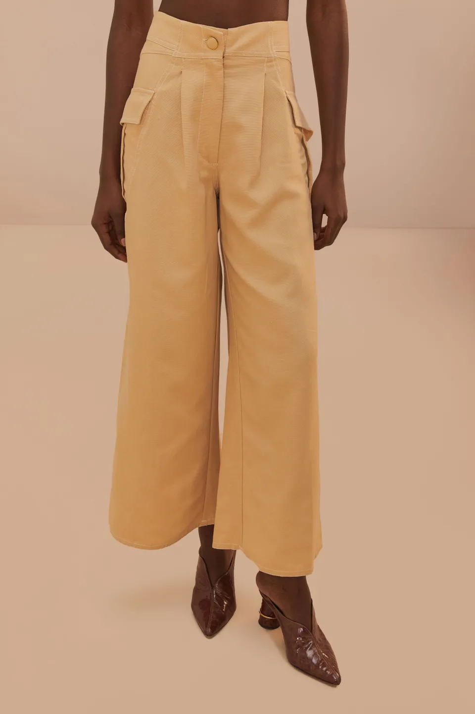 FARM Rio Pantalon|Hauts Courts<Pantalon taille basse à surpiqûres beiges