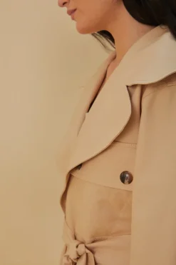 FARM Rio  Manteaux<Poches sur un trench-coat couleur chair