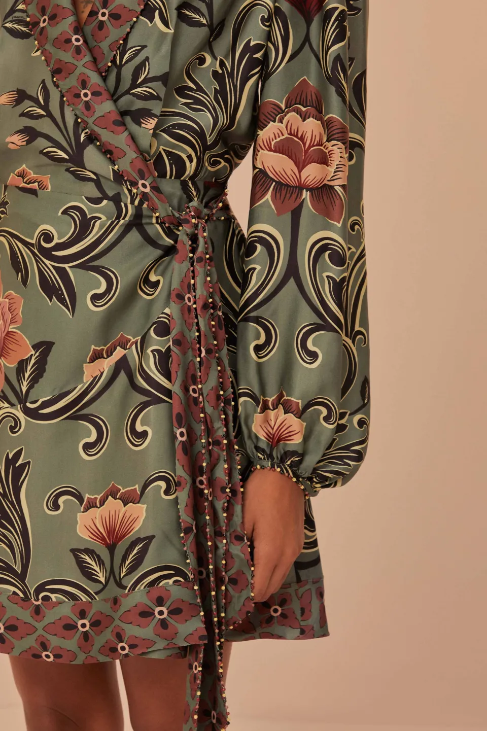 FARM Rio Robes Courtes<Robe courte à manches longues à imprimé floral arabesque vert