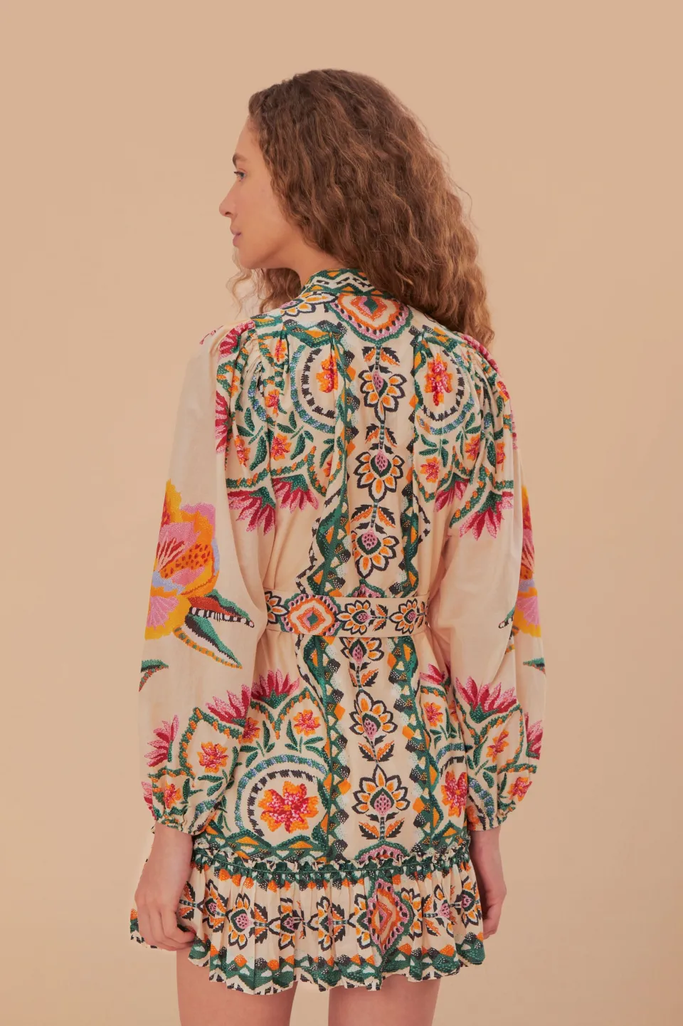 FARM Rio Robes Courtes<Robe courte à manches longues en tapisserie florale crème Lucy