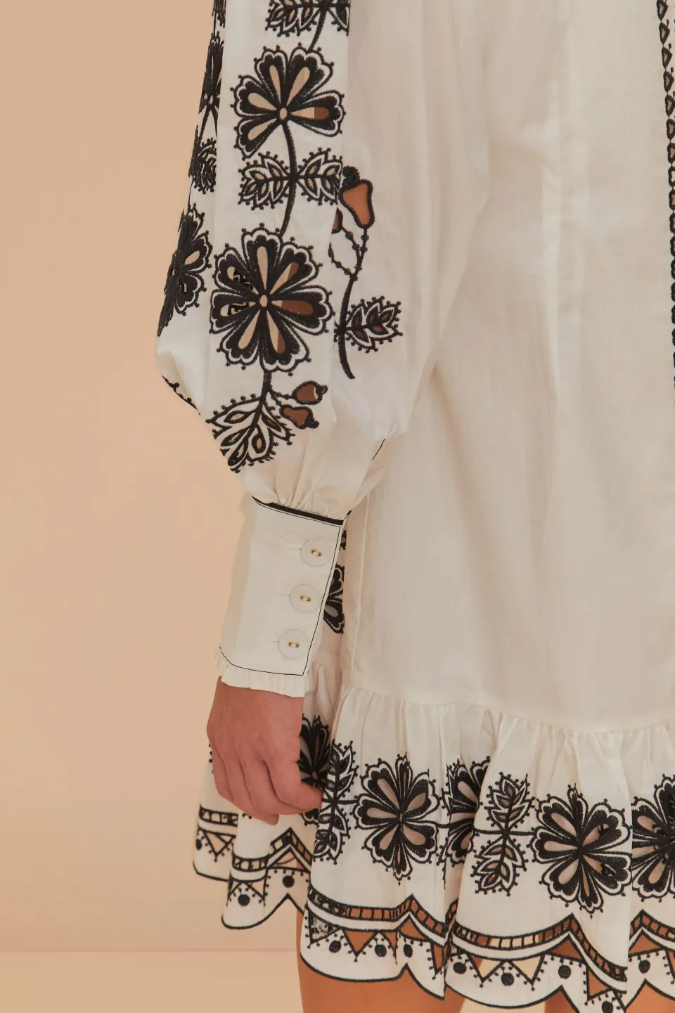 FARM Rio Robes Courtes<Robe courte Richelieu à fleurs blanches