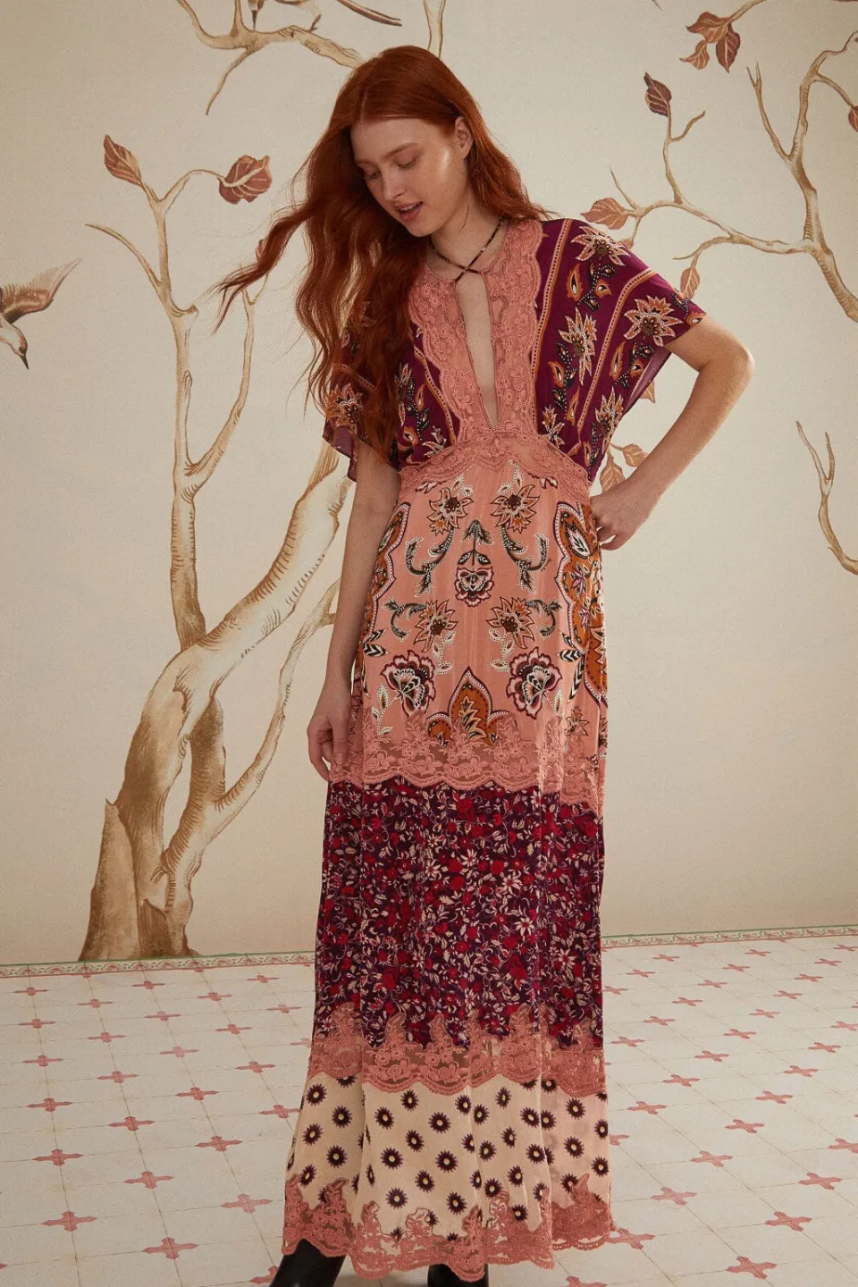 FARM Rio Robes Longues<Robe longue à manches courtes en dentelle bordeaux Glam Tapestry
