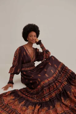 FARM Rio  Robes Longues<Robe longue marron à manches longues Paisley Bloom