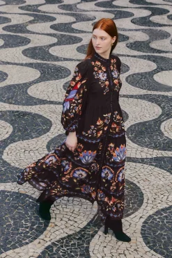FARM Rio  Robes Longues<Robe longue noire Winter Garden à manches longues