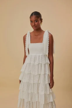 FARM Rio  Robes Midi<Robe midi à volants brodés blanc cassé
