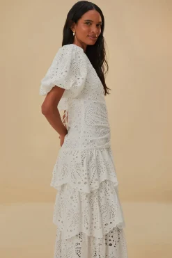 FARM Rio  Robes Midi<Robe midi blanche à manches bouffantes et œillets en coton