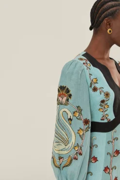 FARM Rio  Robes Midi<Robe mi-longue brodée à manches longues et fluide bleue