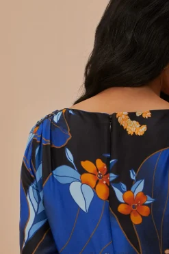 FARM Rio  Robes Midi<Robe mi-longue en viscose LENZING™ ECOVERO™ à motif floral Pietra noir