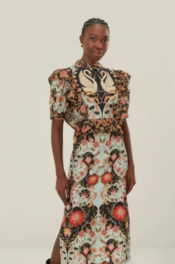 FARM Rio  Robes Midi<Robe mi-longue fluide à manches courtes bleue