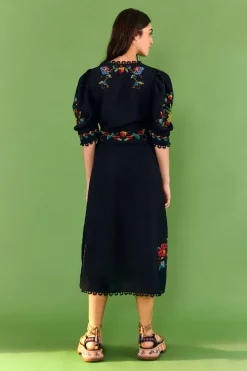 FARM Rio  Robes Longues<Robe noire à col en V | Détails du point de croix