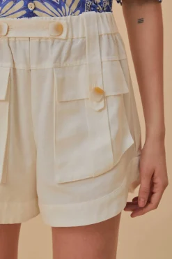 FARM Rio  Shorts<Short blanc cassé à poches cargo